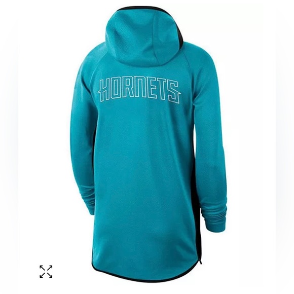 Like new Charlotte Hornets Nike Tech - Picture 2 of 2